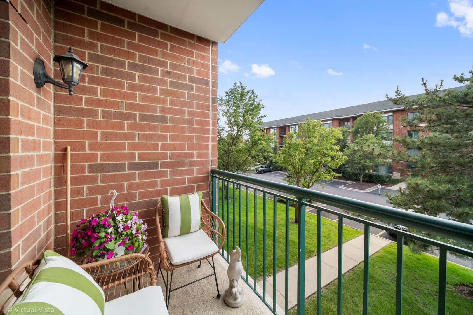 865 E 22ND Street #214, Lombard, IL 60148