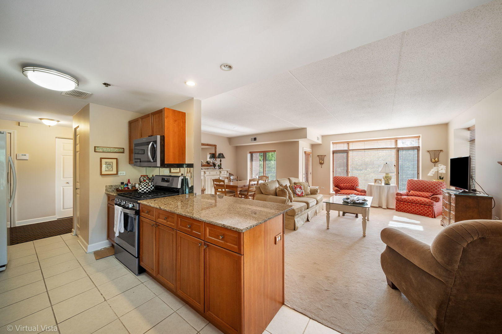 865 E 22ND Street #214, Lombard, IL 60148
