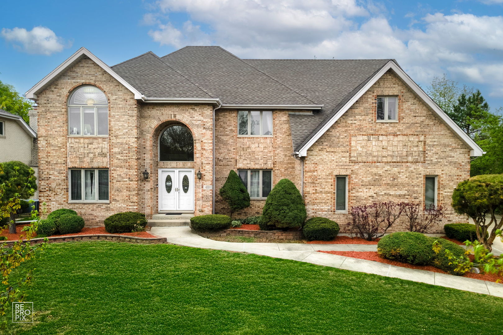 401 Jason Lane, Schaumburg, IL 60173