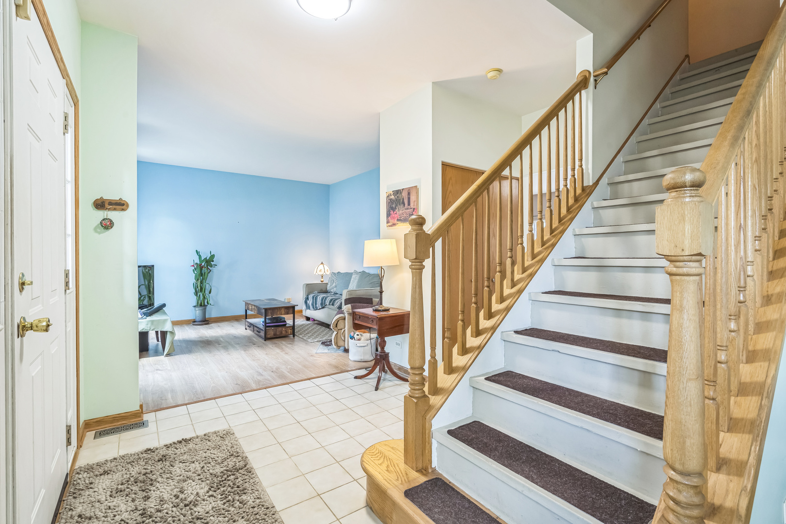 879 Jeri Lane, West Chicago, IL 60185