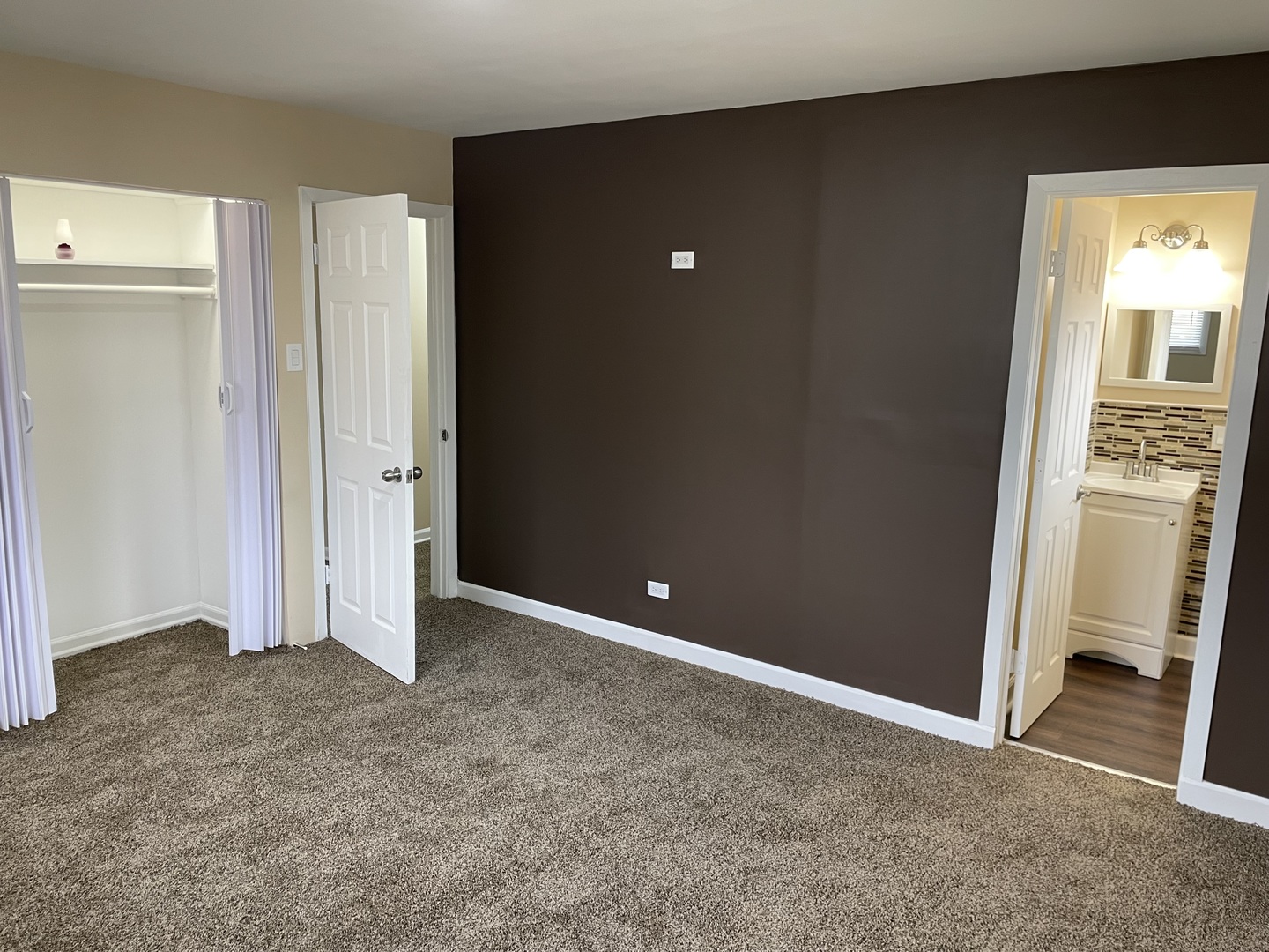 1390 Burnham Avenue, Calumet City, IL 60409