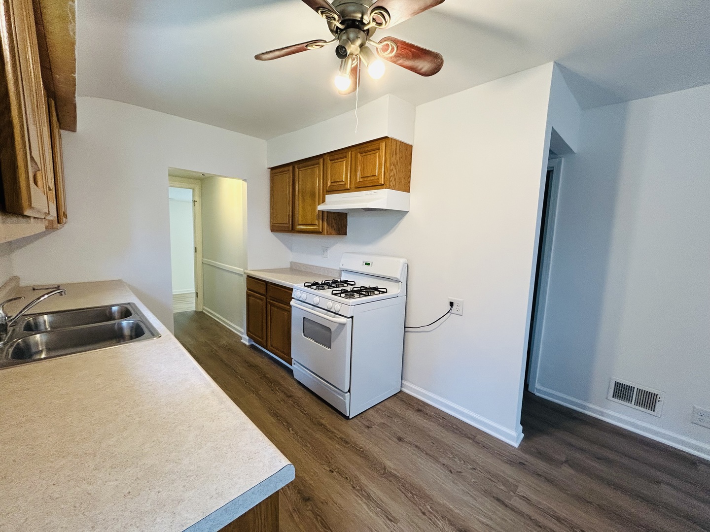 37706 N Nippersink Place, Spring Grove, IL 60081