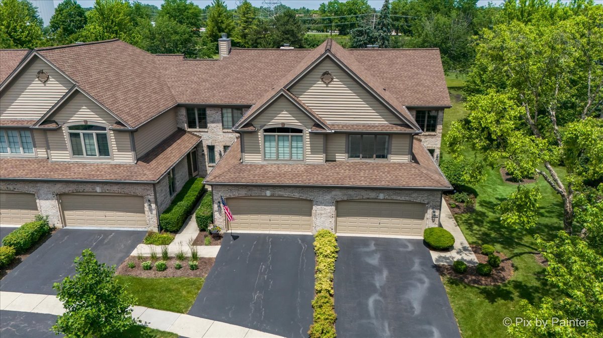26W036 Klein Creek Drive, Winfield, IL 60190