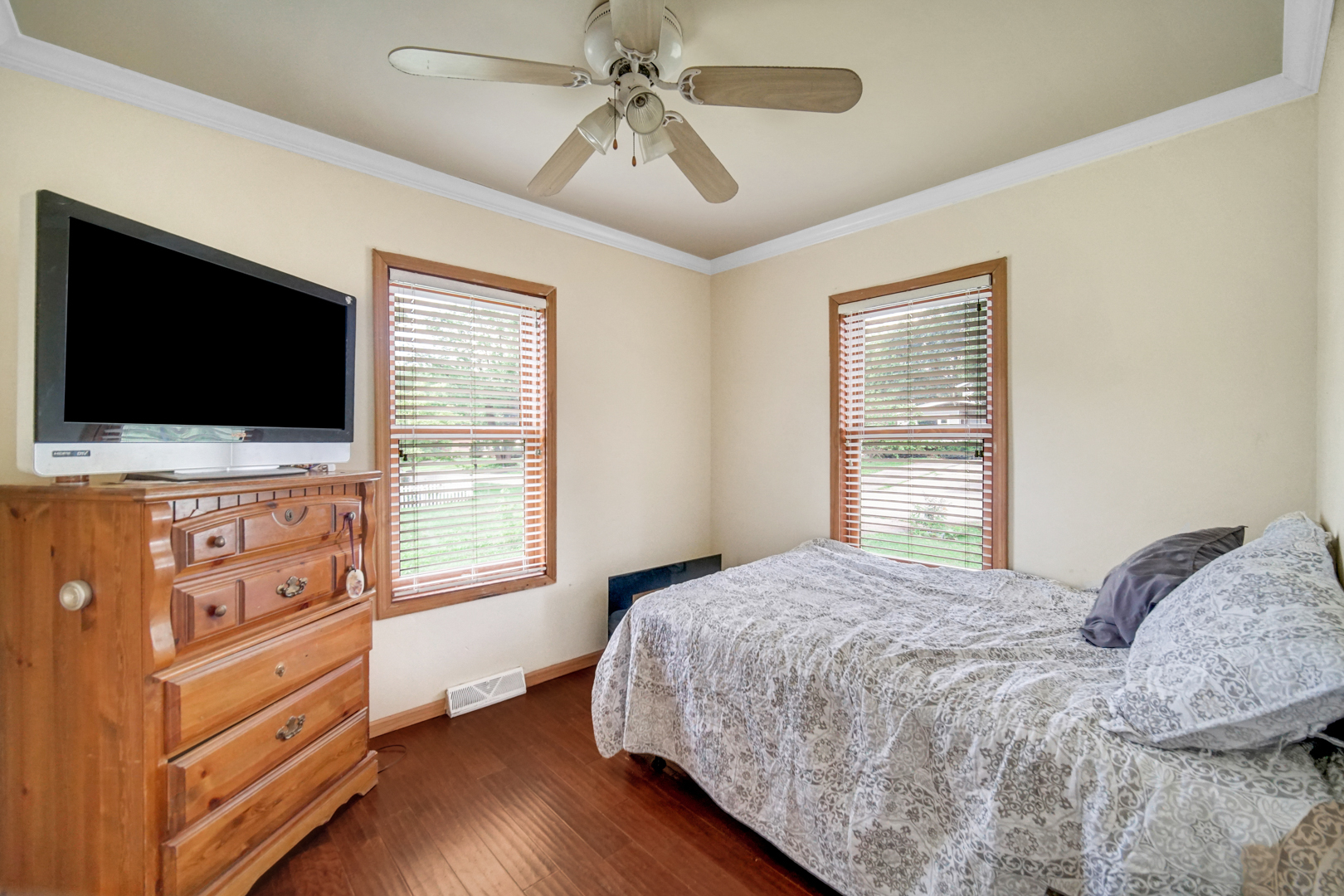 4001 N Washington Street, Westmont, IL 60559