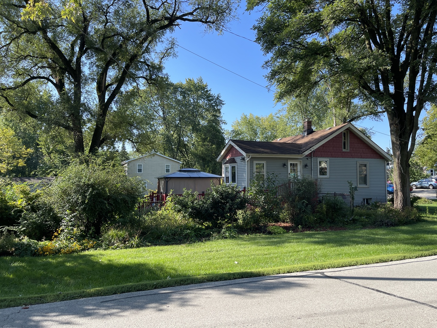 4001 N Washington Street, Westmont, IL 60559