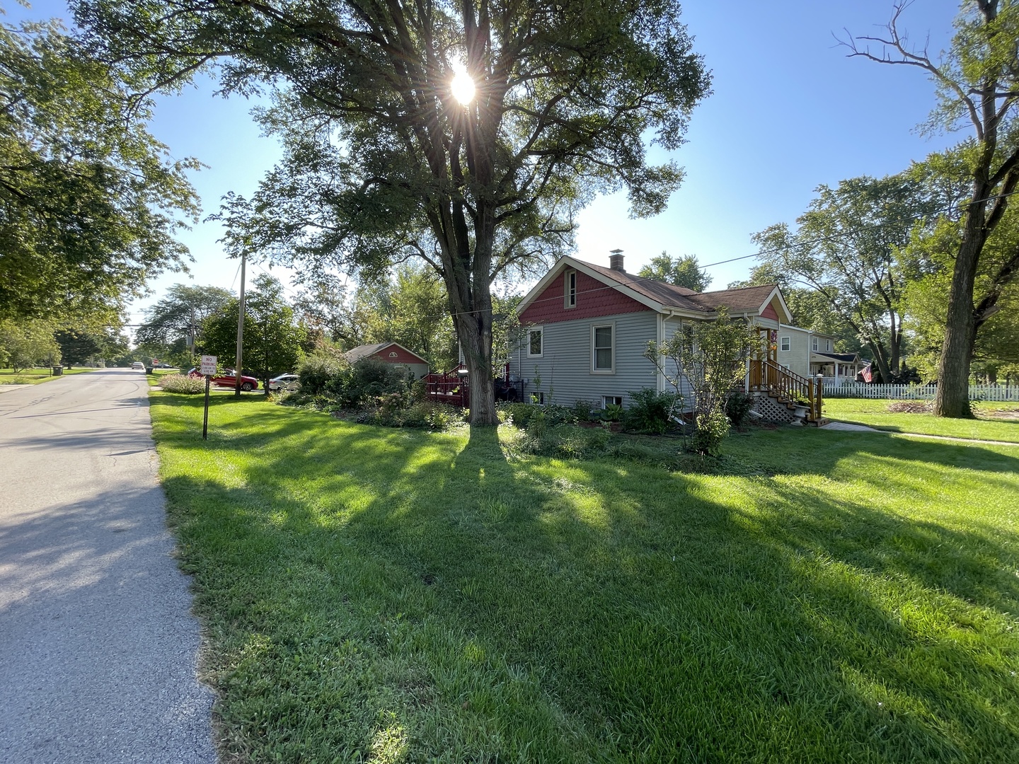 4001 N Washington Street, Westmont, IL 60559
