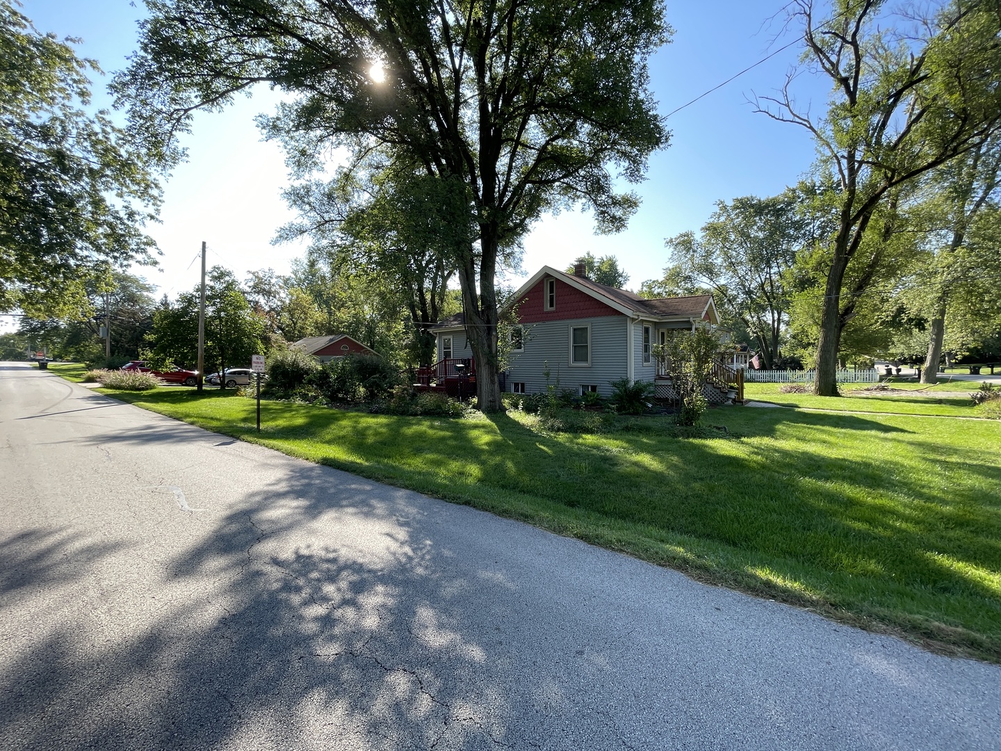 4001 N Washington Street, Westmont, IL 60559