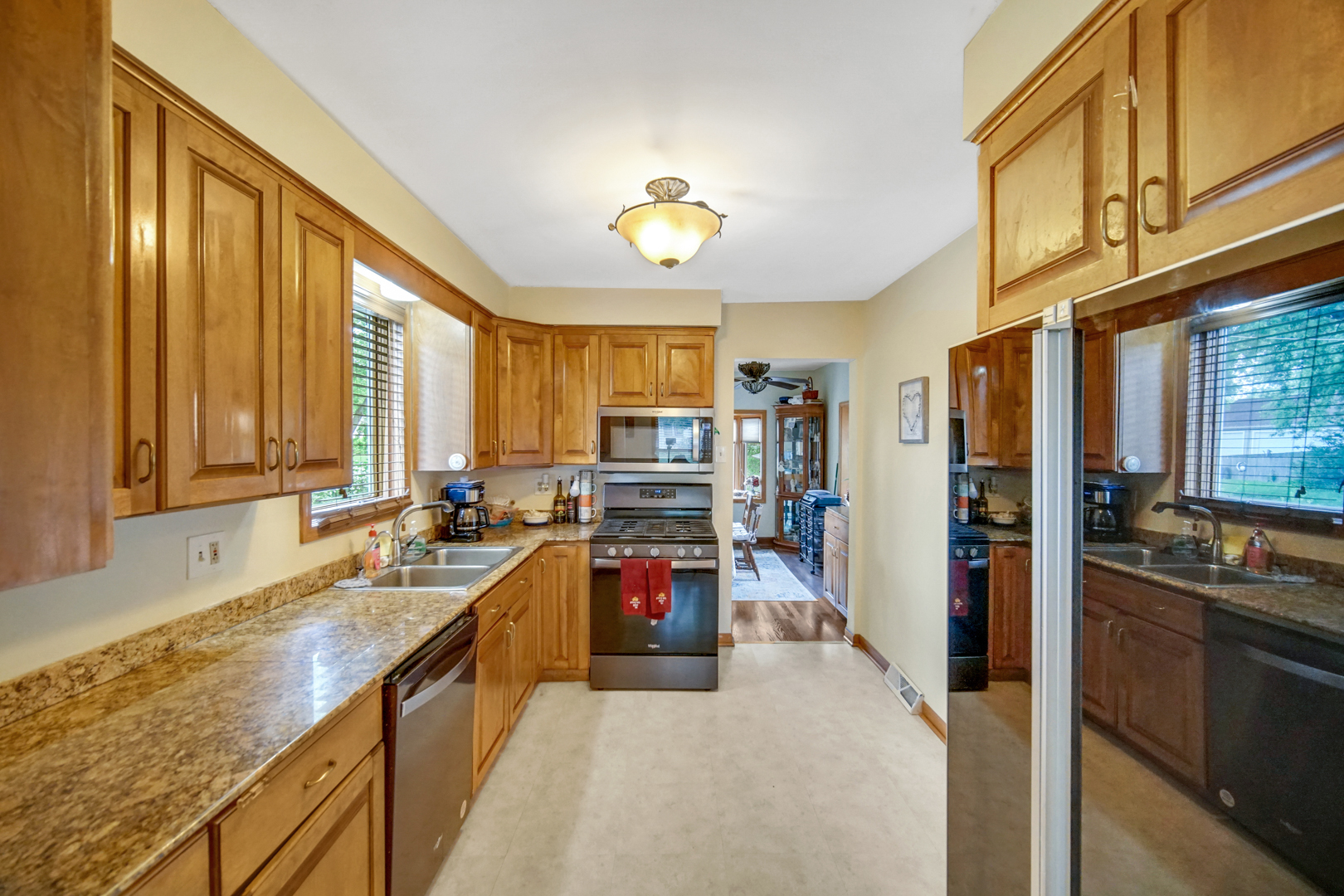 4001 N Washington Street, Westmont, IL 60559