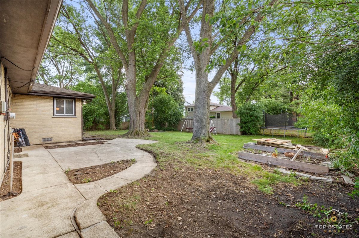 1108 N Westgate Road, Mount Prospect, IL 60056