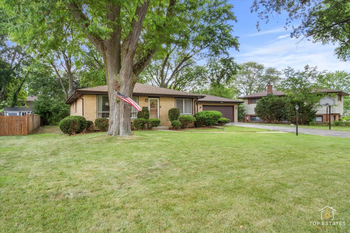 1108 N Westgate Road, Mount Prospect, IL 60056