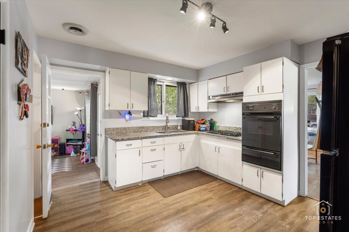 1108 N Westgate Road, Mount Prospect, IL 60056