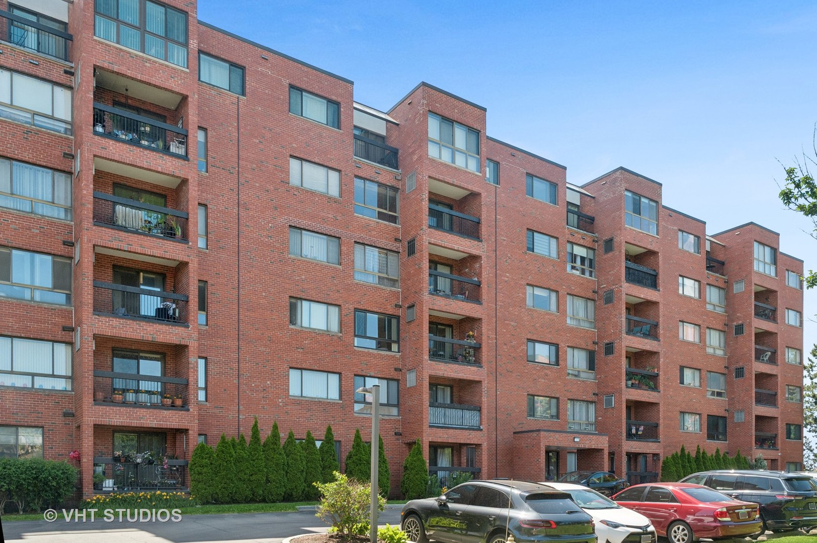 3700 Capri UNIT 607 Court #607, Glenview, IL 60025