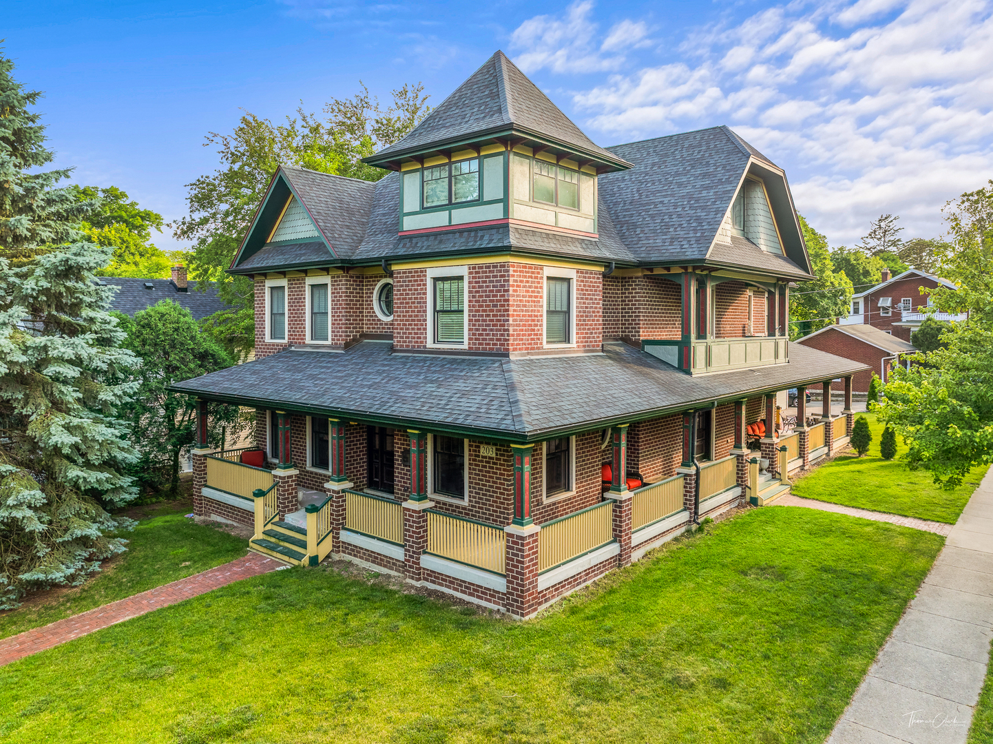 203 S Columbia Street, Naperville, IL 60540
