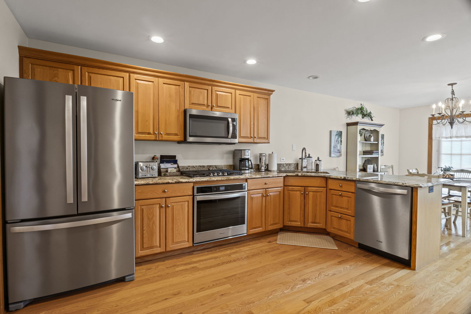 3733 King George Lane, St. Charles, IL 60174