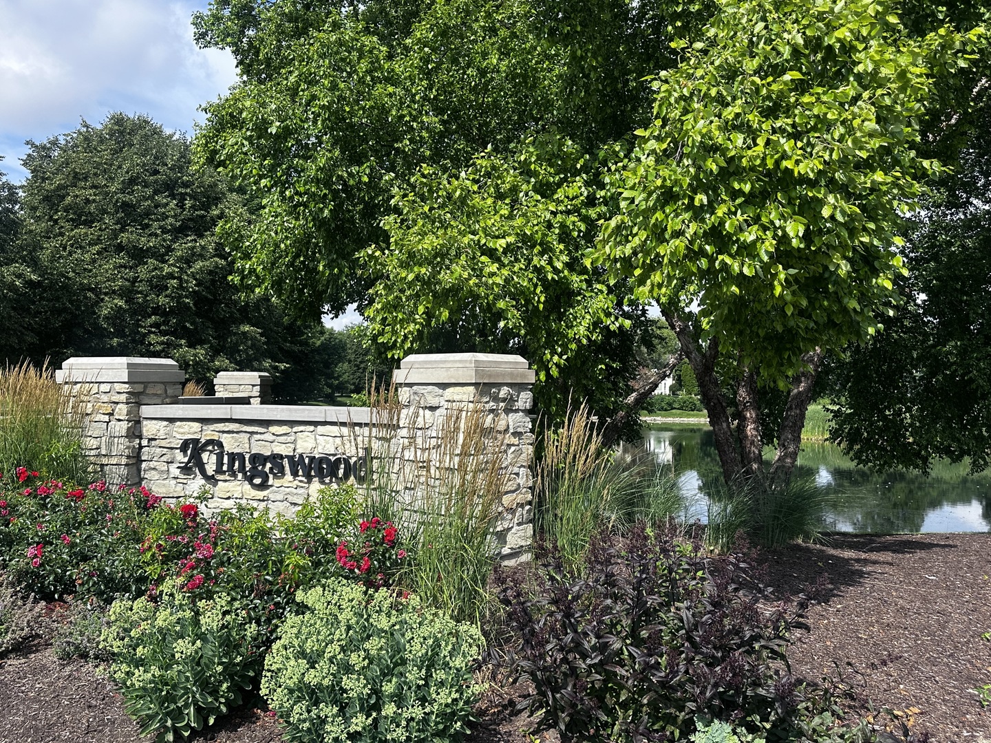 3733 King George Lane, St. Charles, IL 60174