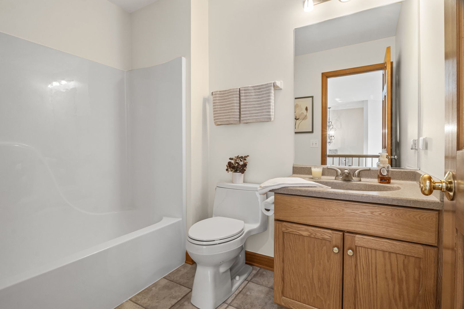 3733 King George Lane, St. Charles, IL 60174