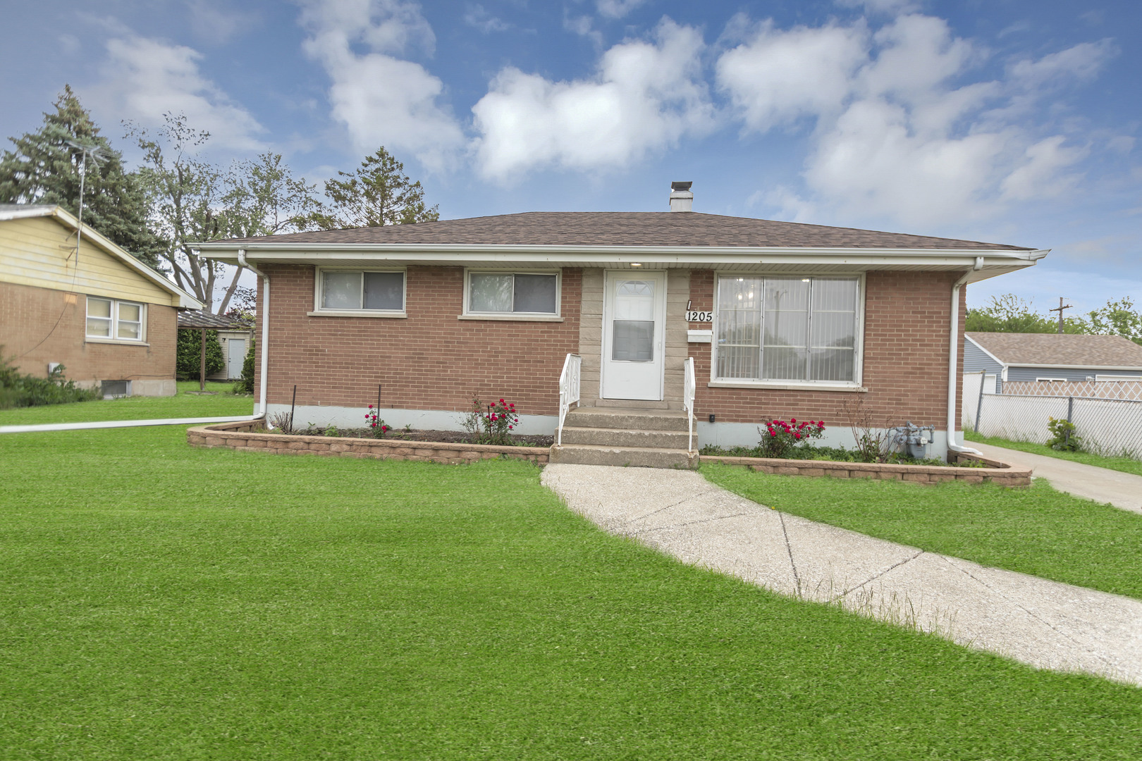 1205 N Irving Avenue, Berkeley, IL 60163