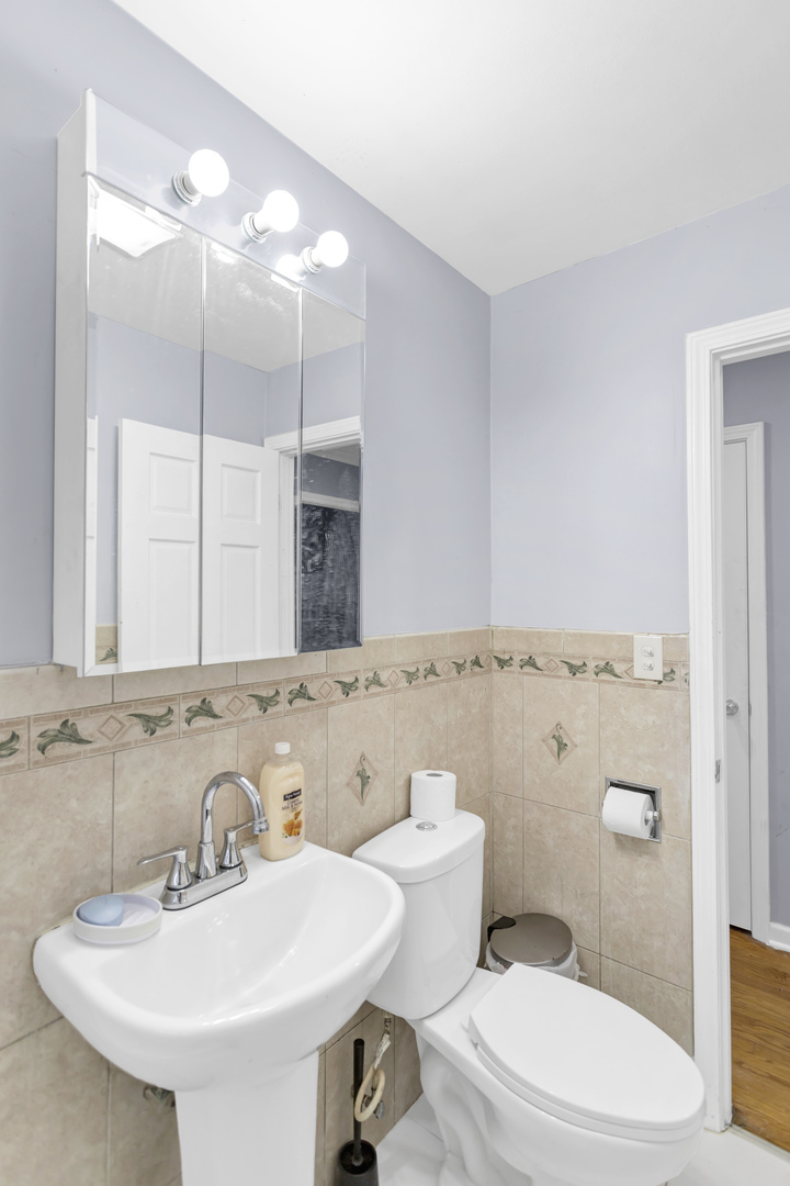 1205 N Irving Avenue, Berkeley, IL 60163
