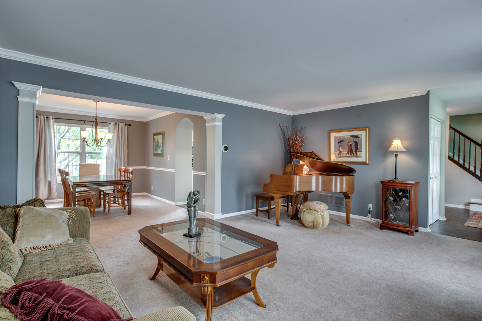 567 Heritage Drive, Oswego, IL 60543