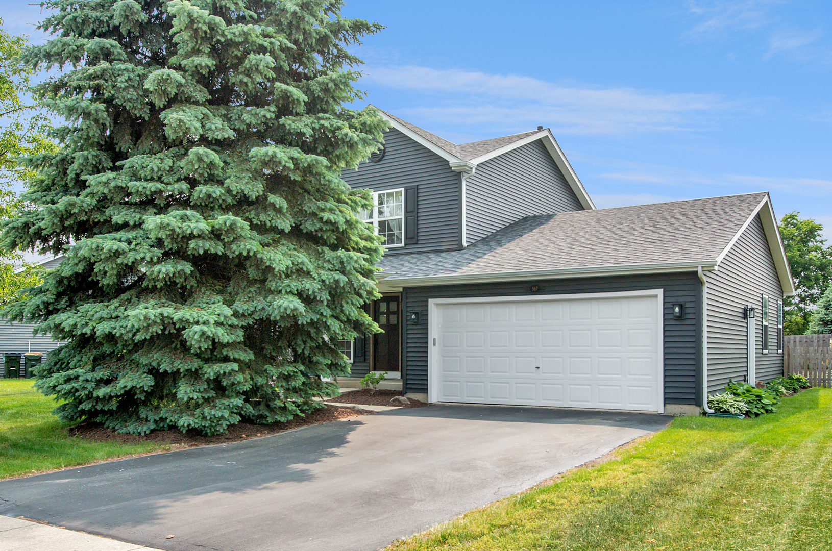 567 Heritage Drive, Oswego, IL 60543