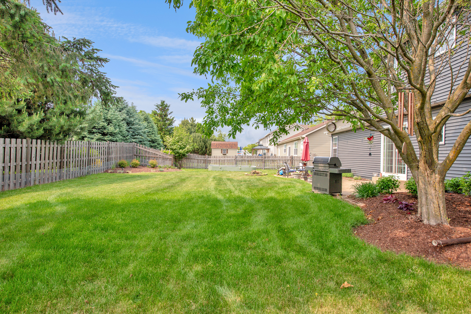 567 Heritage Drive, Oswego, IL 60543