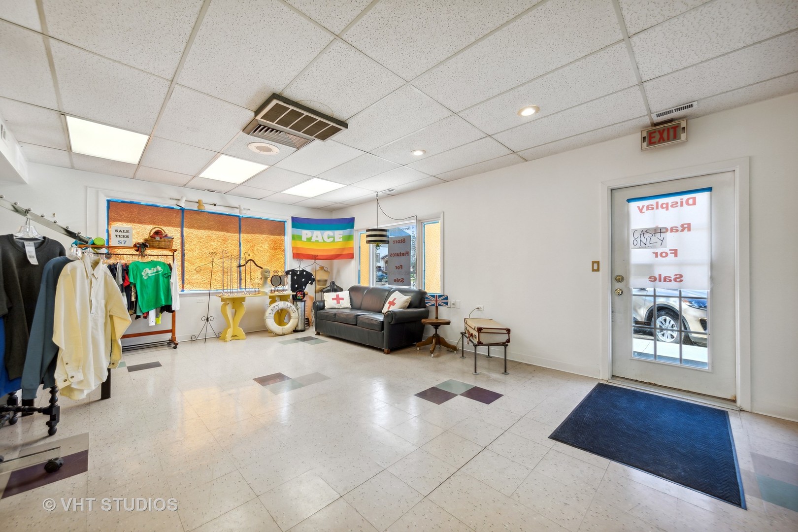 110 W Willow Avenue, Wheaton, IL 60187