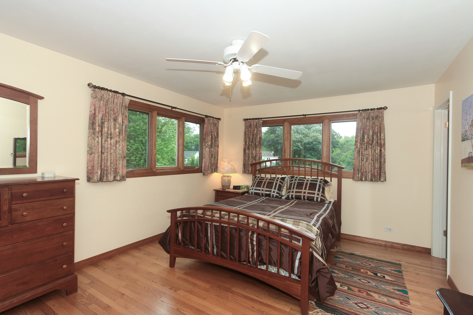1119 Regency Lane, Libertyville, IL 60048