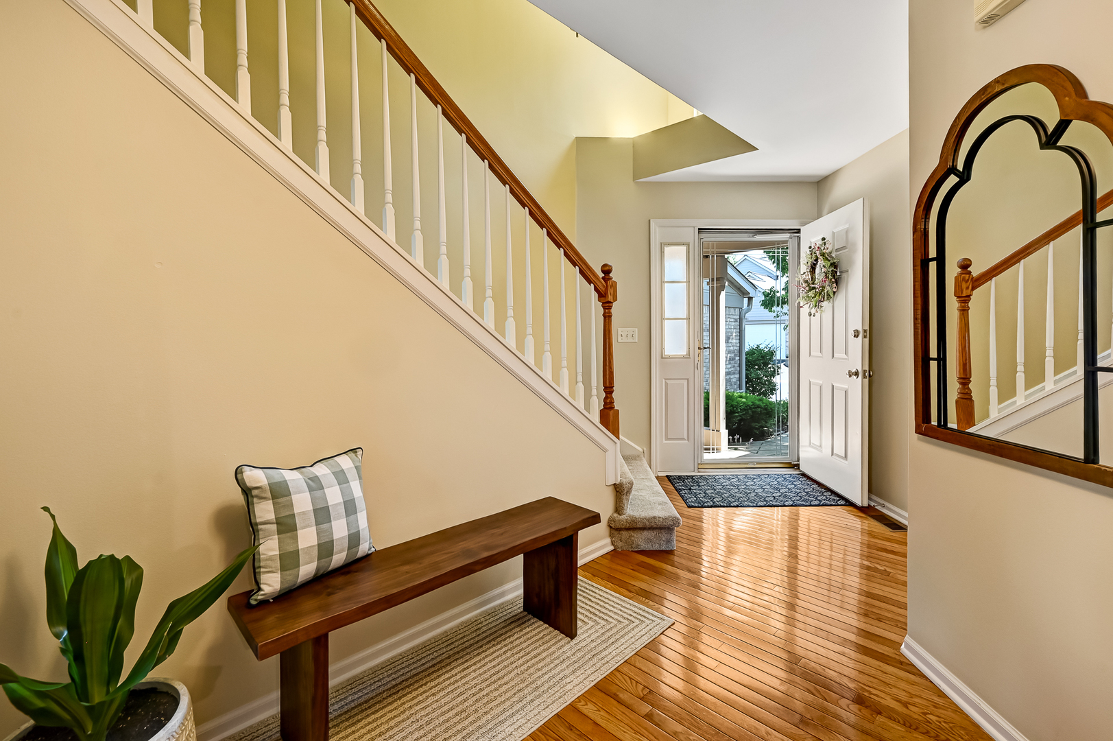 3211 Foxridge Court, Woodridge, IL 60517