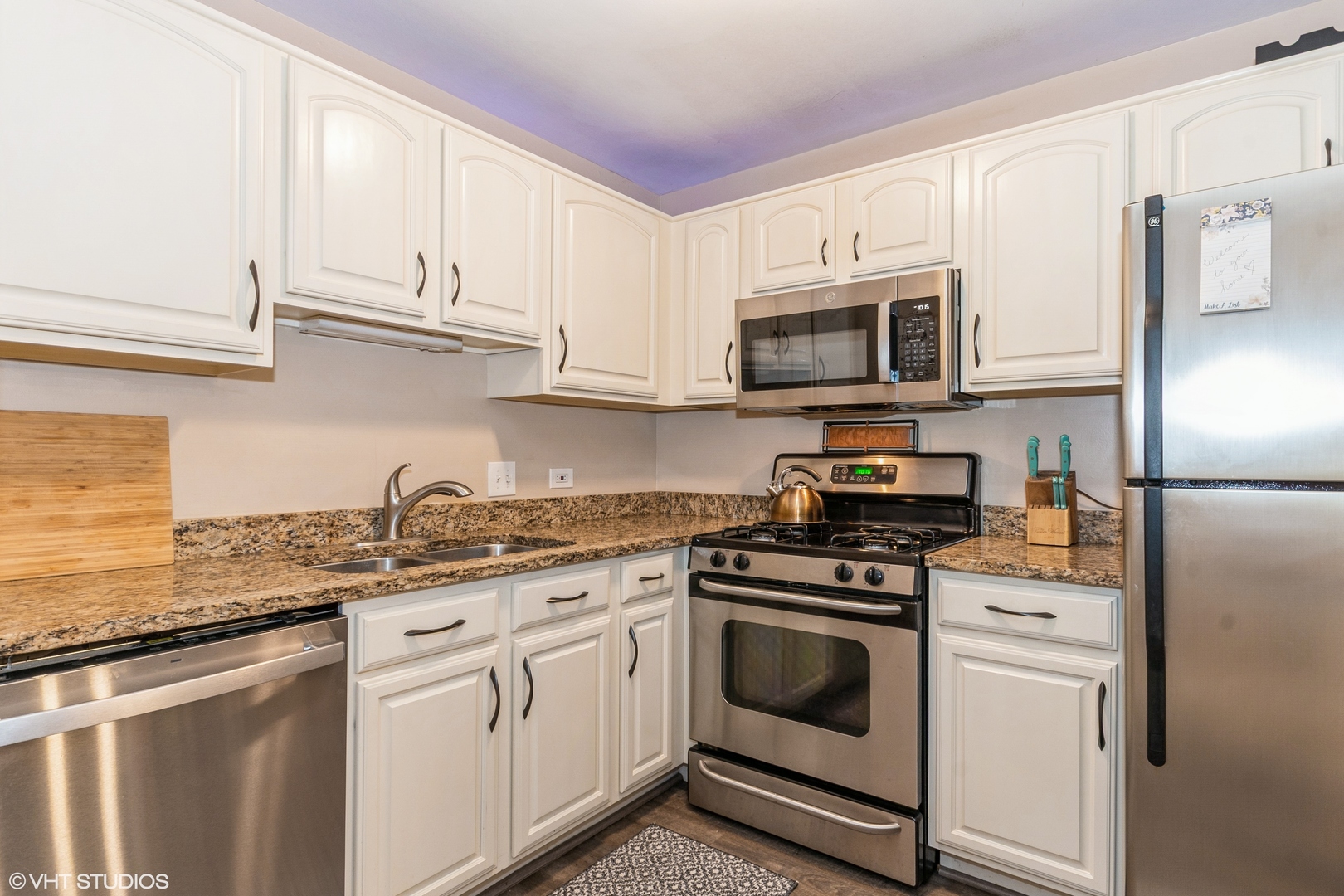 1505 Raymond Drive #103, Naperville, IL 60563