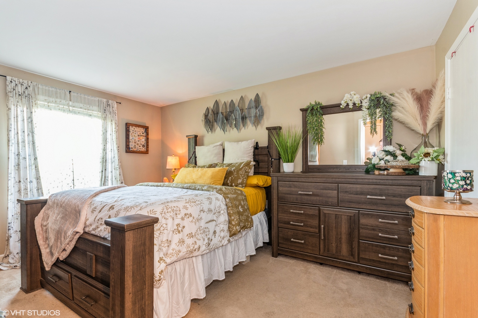 1505 Raymond Drive #103, Naperville, IL 60563