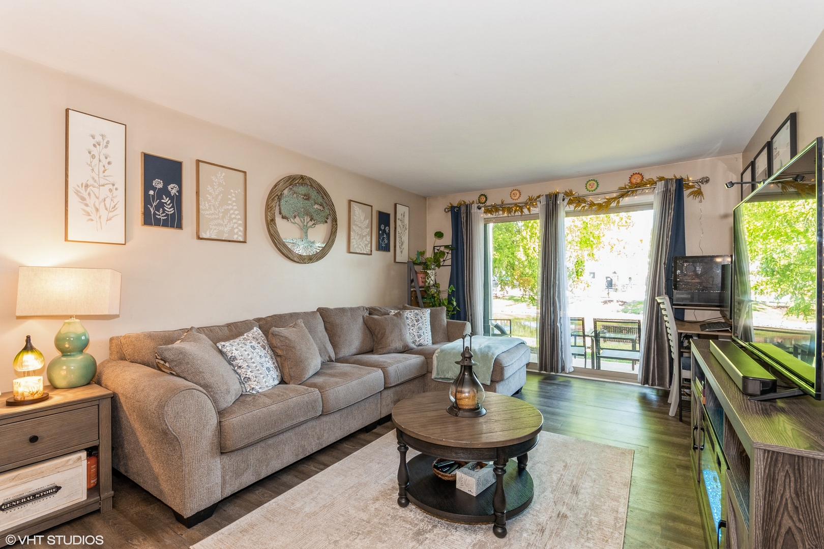1505 Raymond Drive #103, Naperville, IL 60563