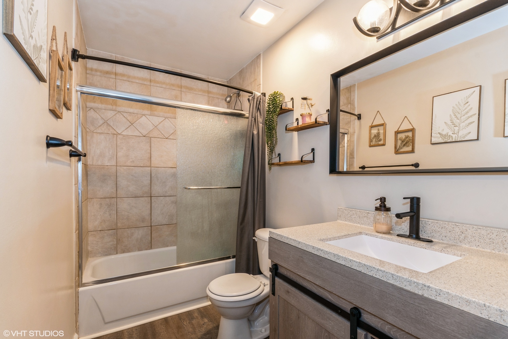 1505 Raymond Drive #103, Naperville, IL 60563