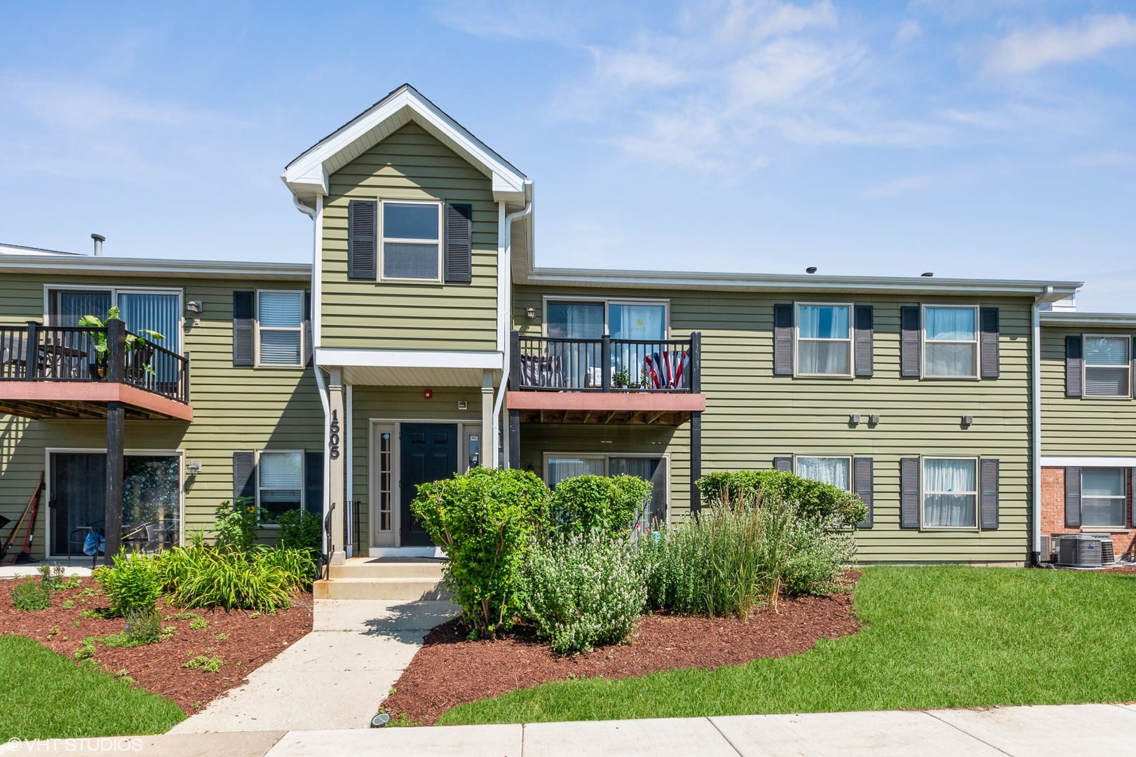 1505 Raymond Drive #103, Naperville, IL 60563