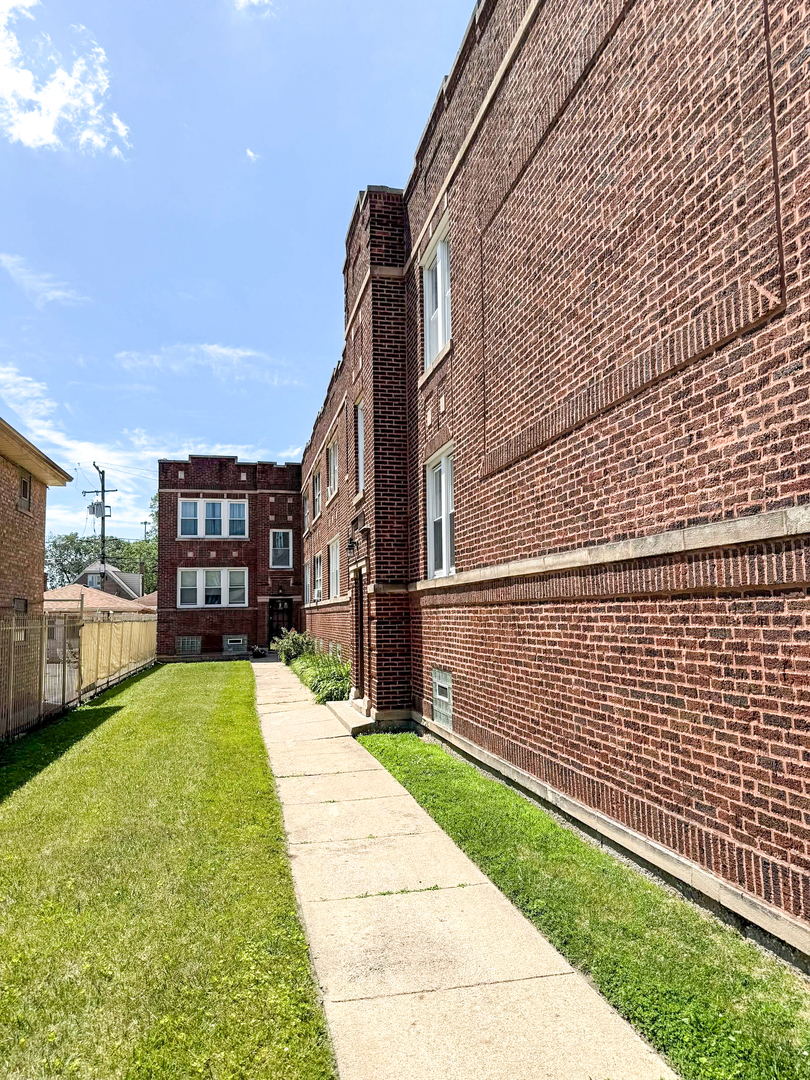8026 S Michigan Avenue #2A, Chicago, IL 60619