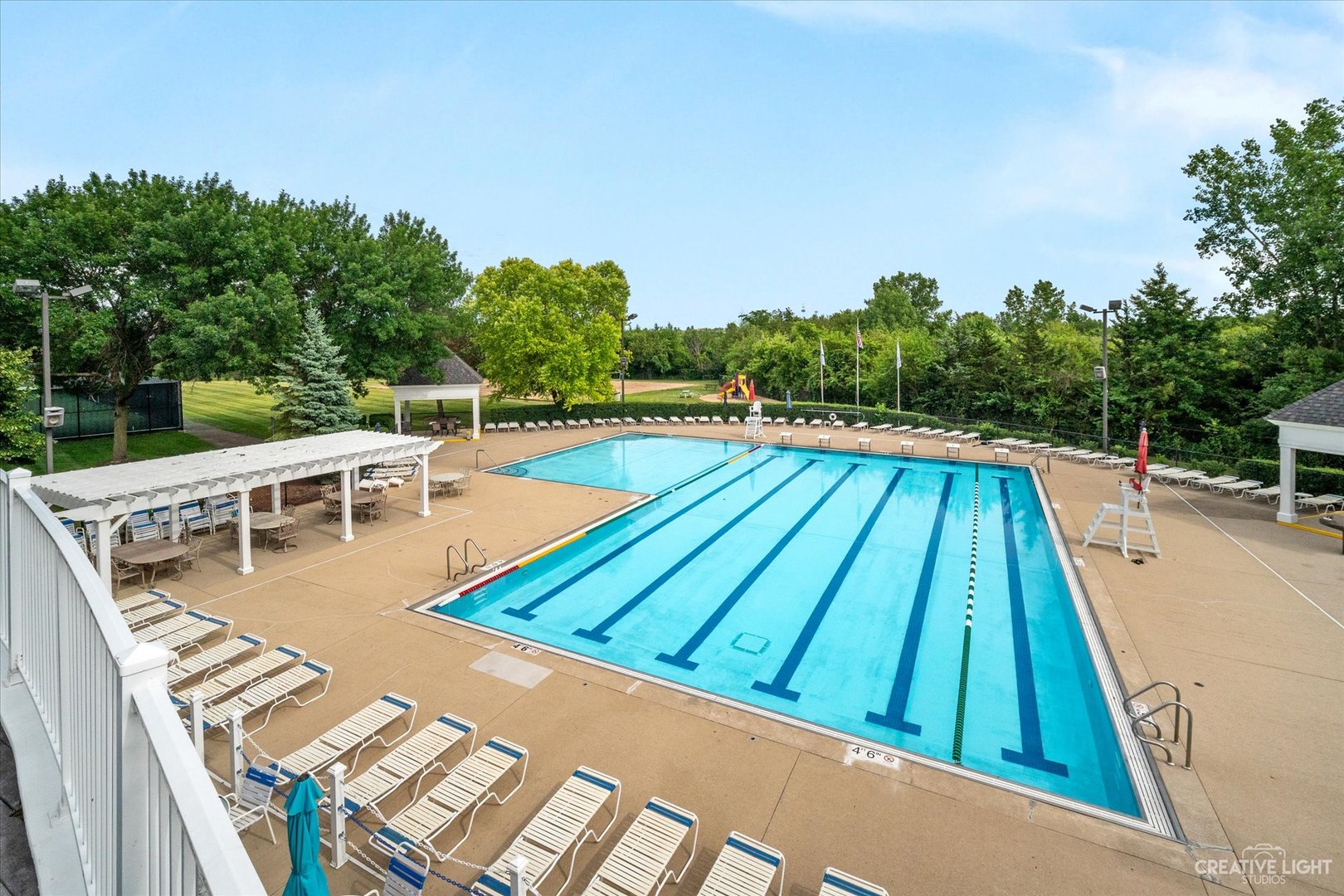 4332 Camelot Circle, Naperville, IL 60564