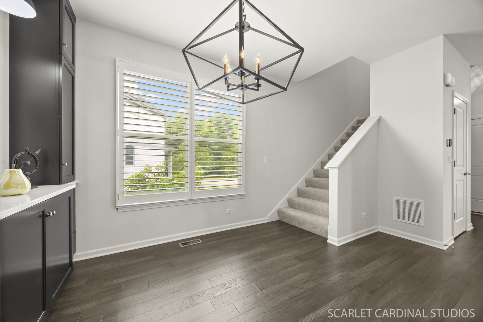 28W773 Stafford Place, Warrenville, IL 60555