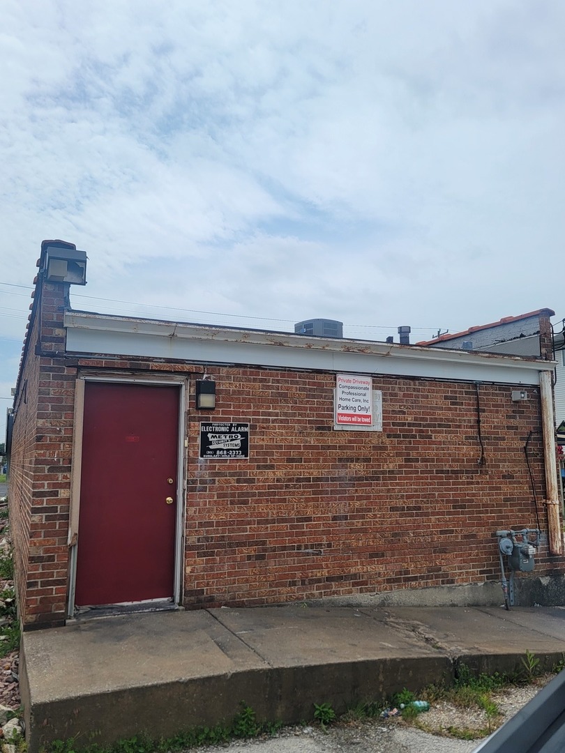 2520 E State Street, Burnham, IL 60633