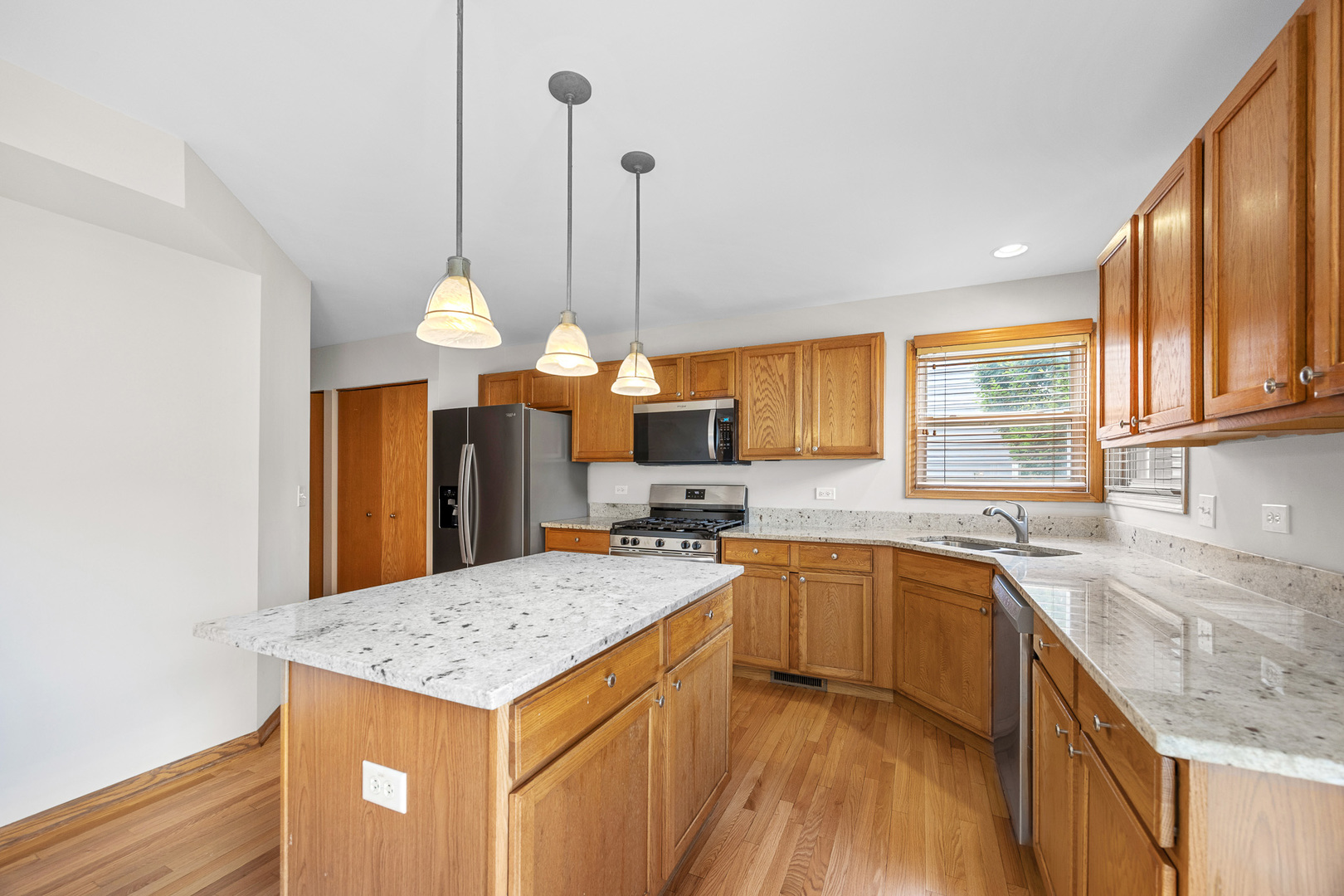 1301 Bridgehampton Drive, Plainfield, IL 60586