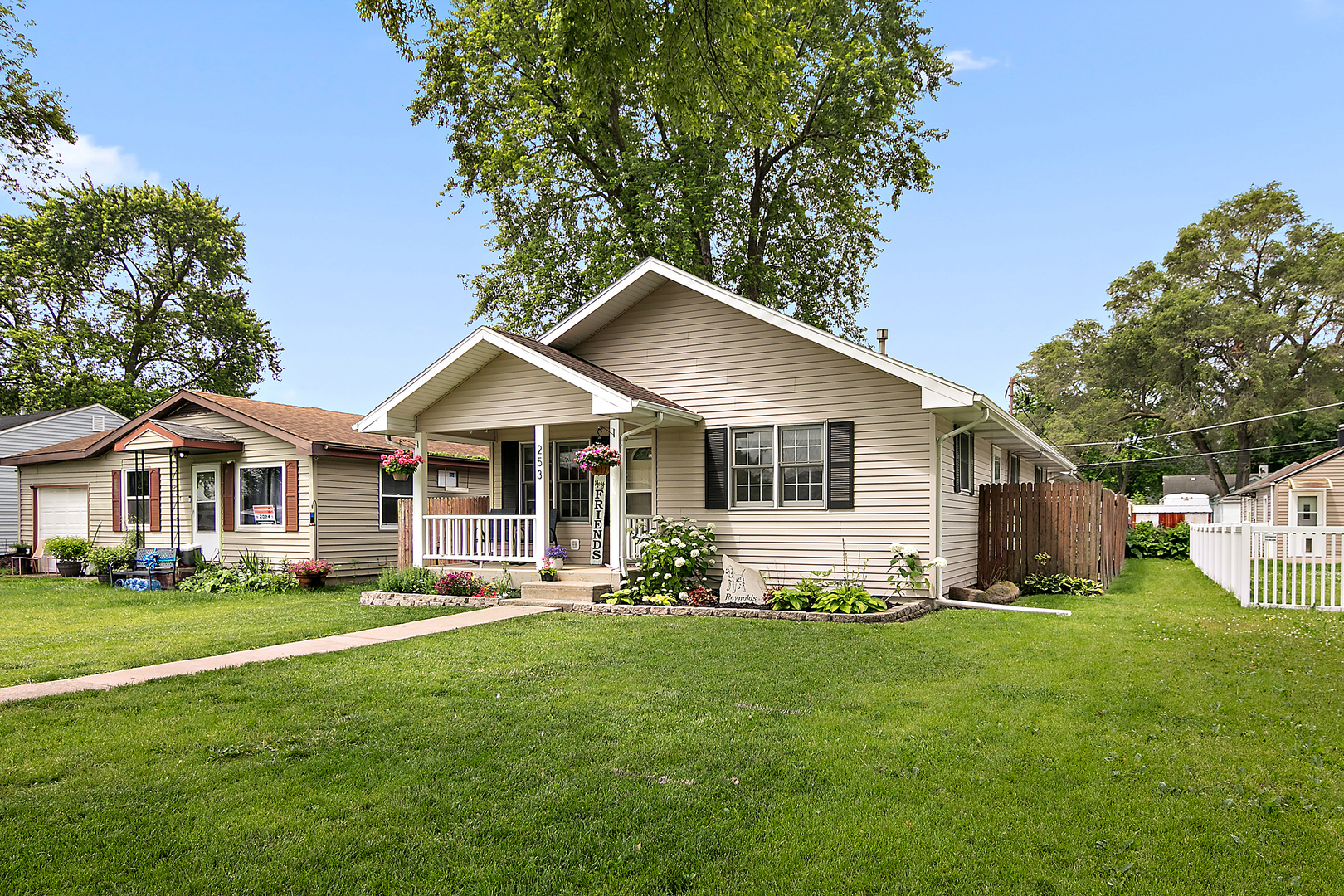 253 N Jackson Avenue, Bradley, IL 60915