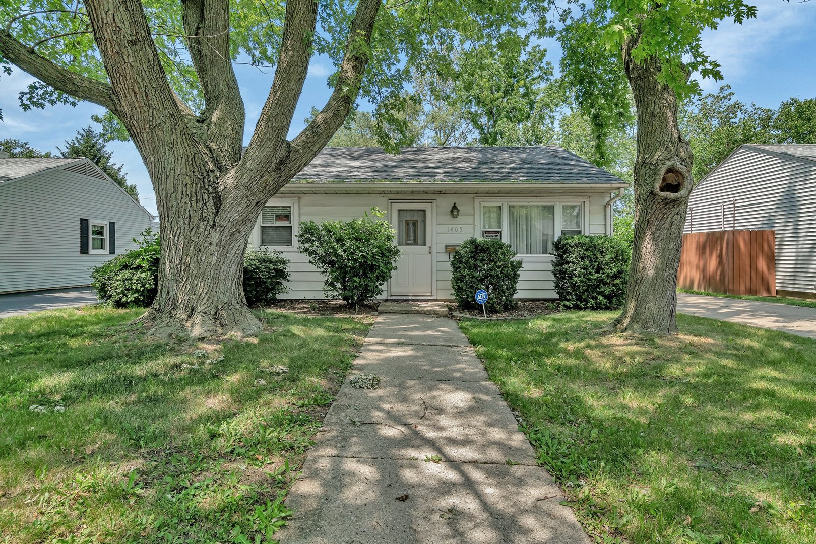 1405 BOSTON Avenue, Joliet, IL 60435