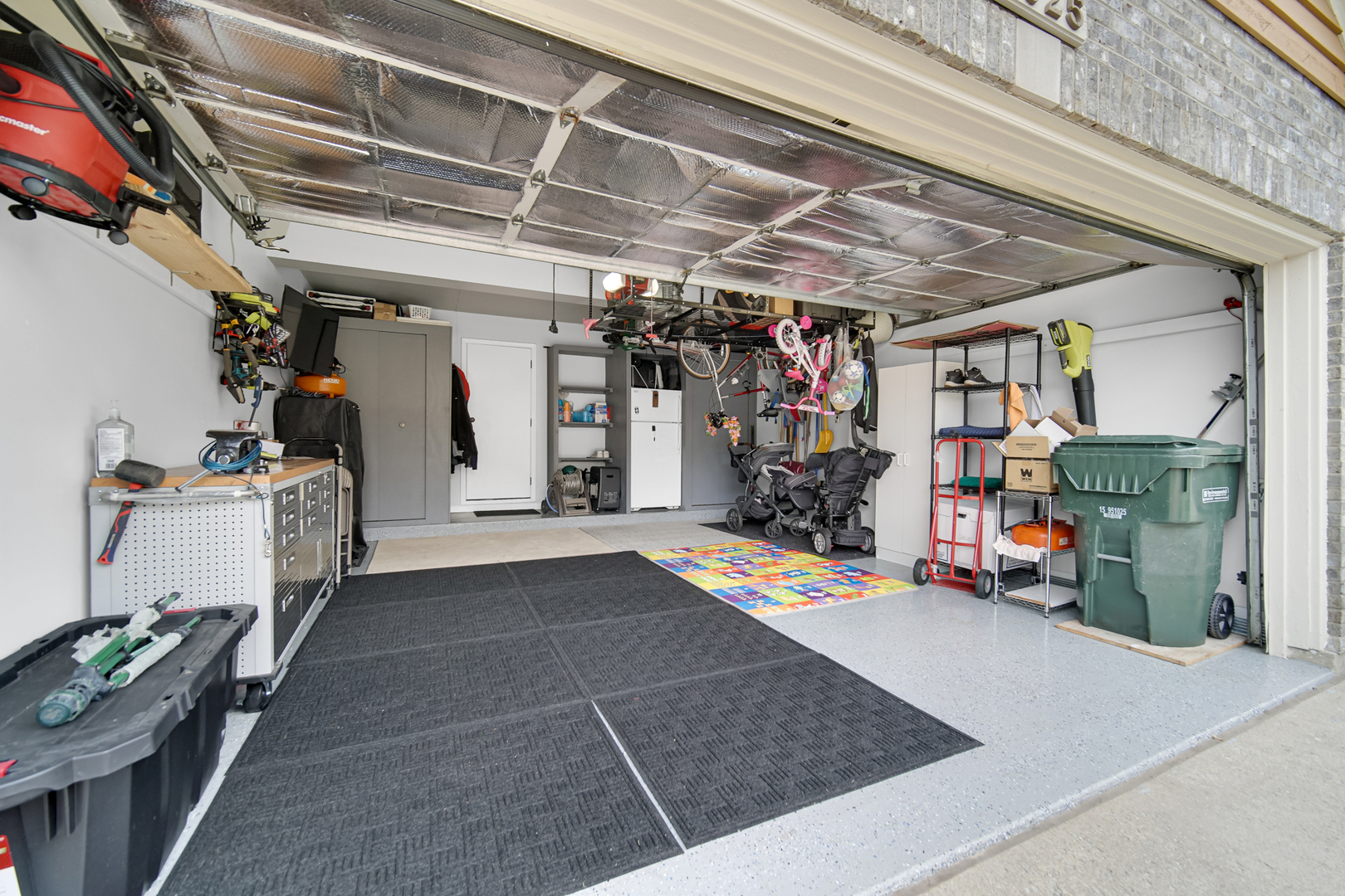 7925 Beacon Drive, Palos Heights, IL 60463
