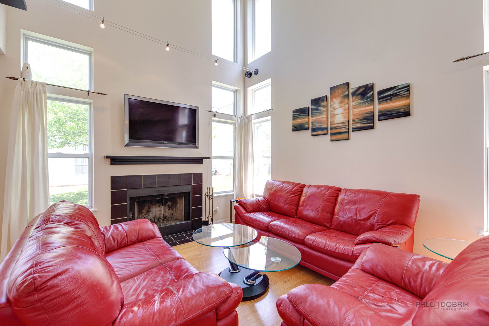 911 Waterford Lane, Elk Grove Village, IL 60007