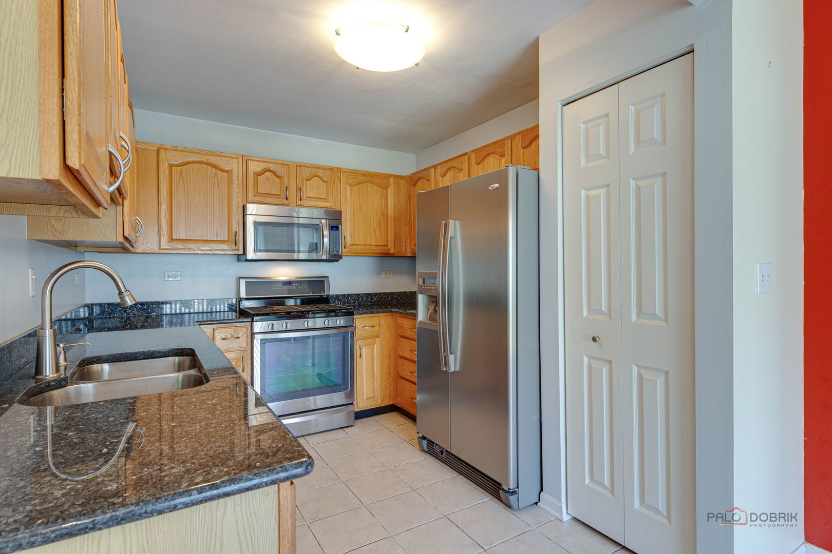 911 Waterford Lane, Elk Grove Village, IL 60007