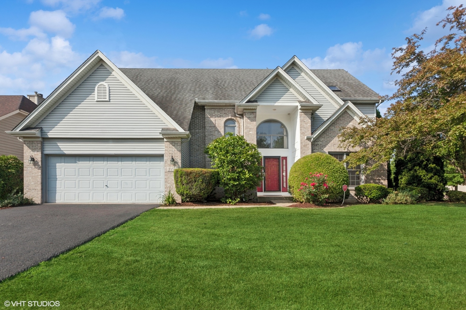 3175 Wild Meadow Lane, Aurora, IL 60504