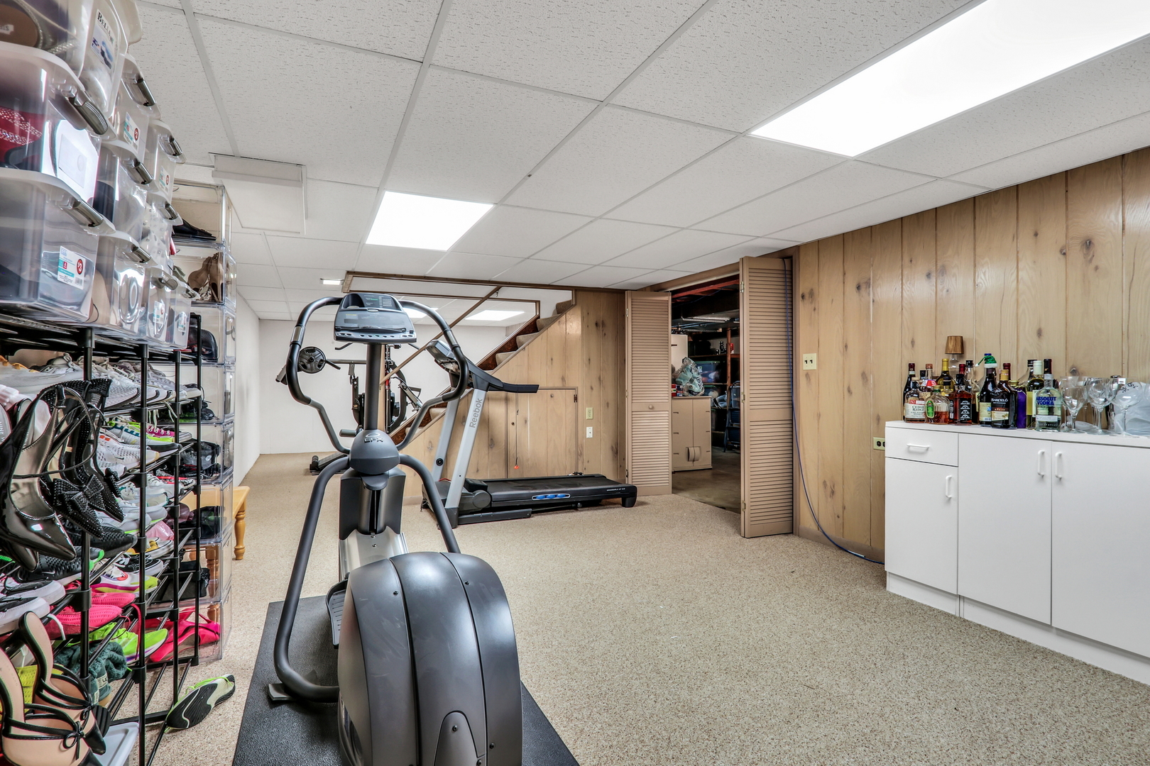 2310 Malik Court, Glenview, IL 60025