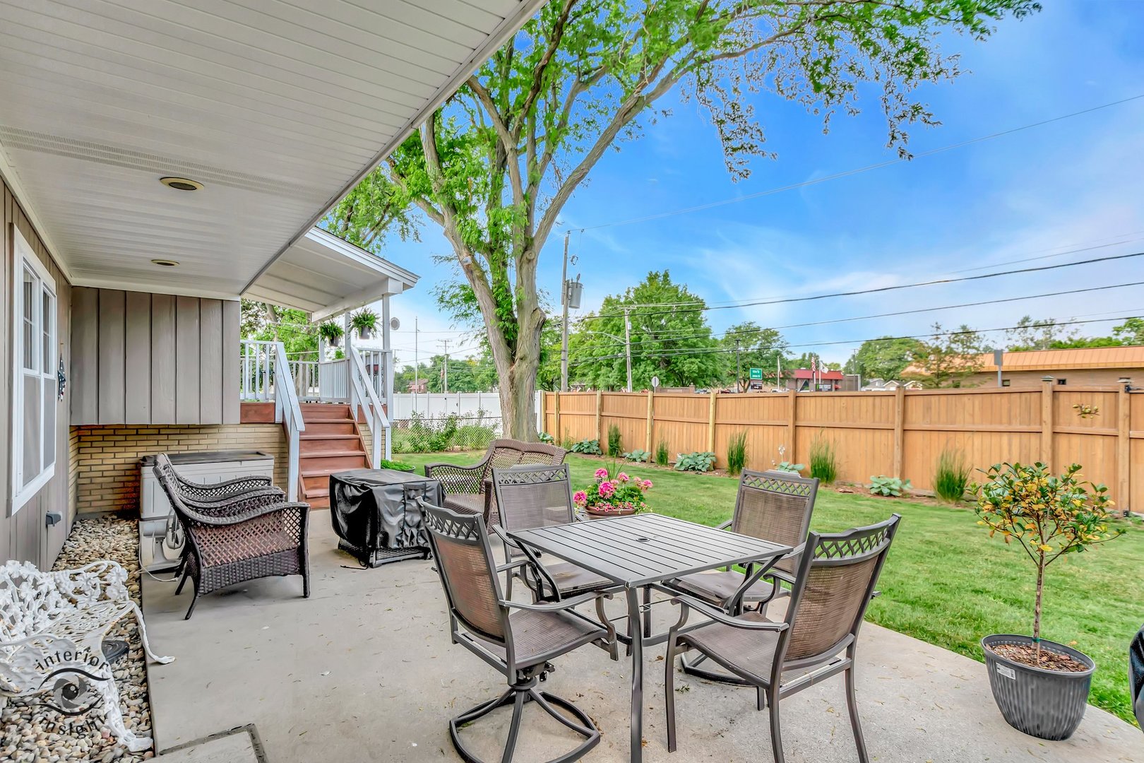 15430 Ann Marie Drive, Oak Forest, IL 60452