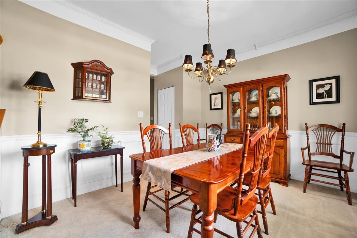 2420 Columbia Lane, Montgomery, IL 60538