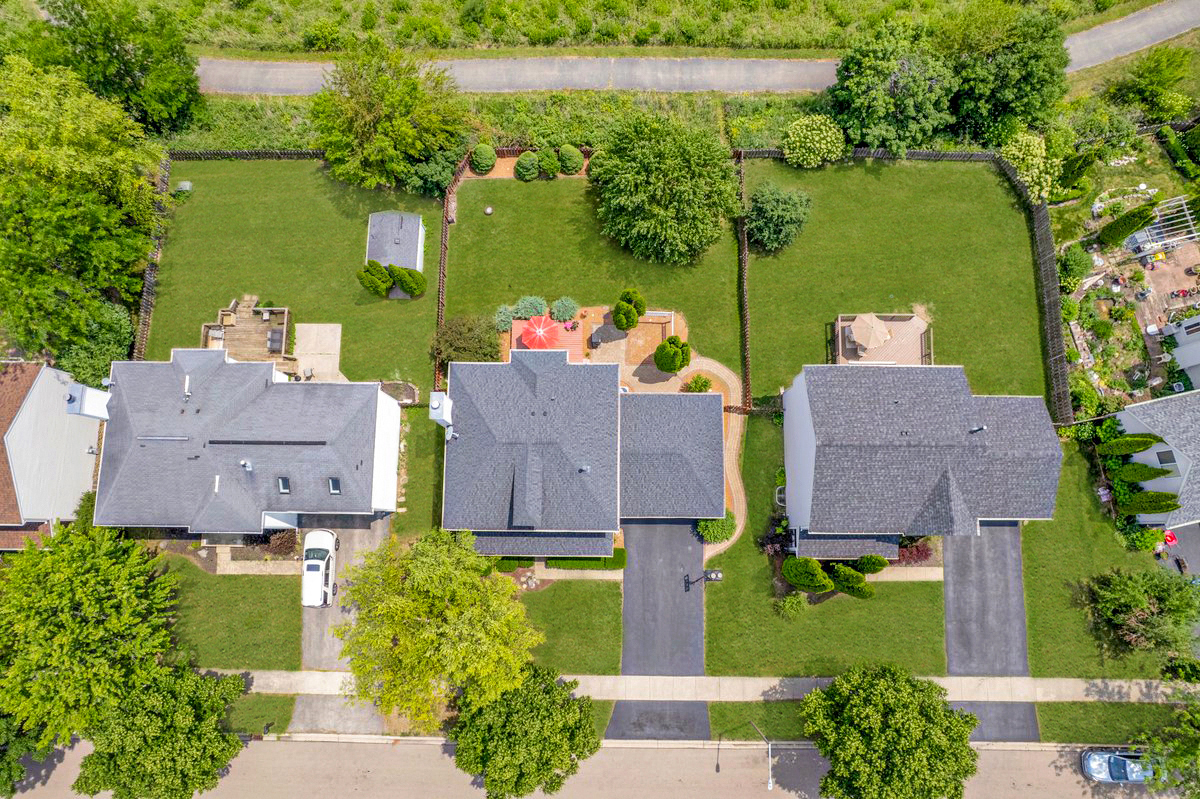 2420 Columbia Lane, Montgomery, IL 60538