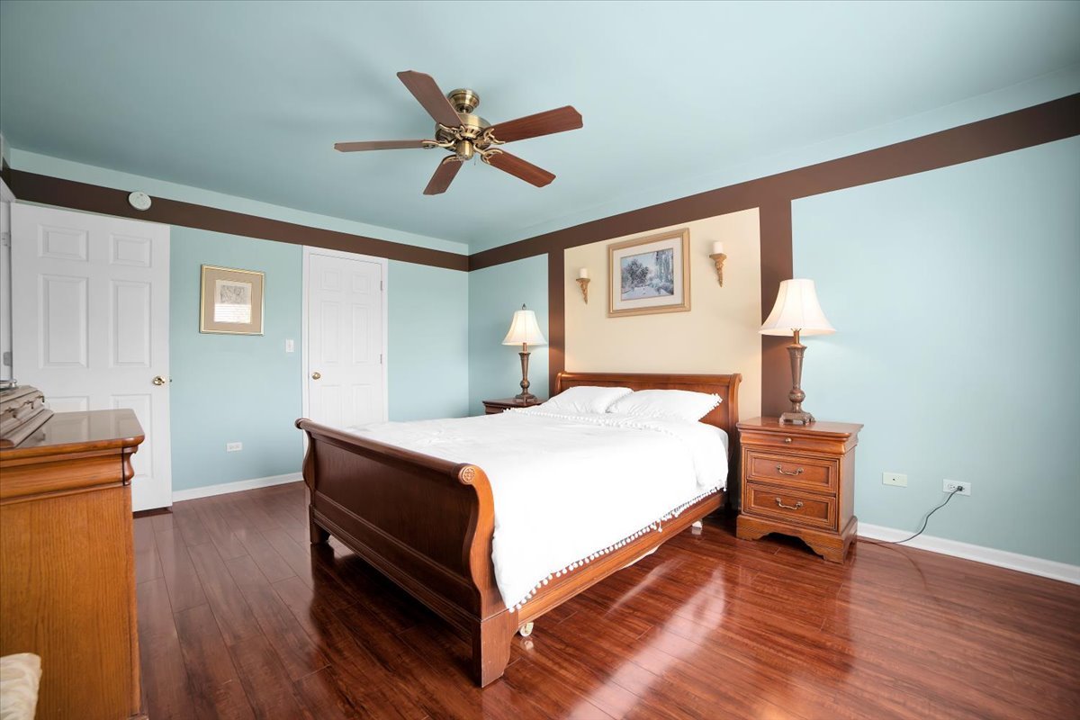 2420 Columbia Lane, Montgomery, IL 60538