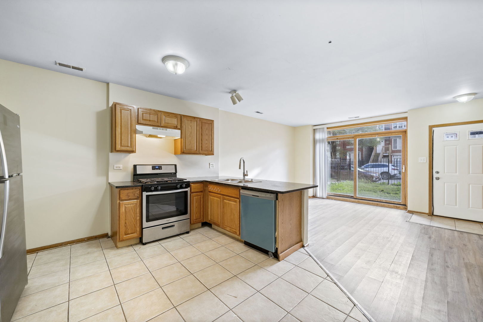 2716 W POLK Street, Chicago, IL 60612